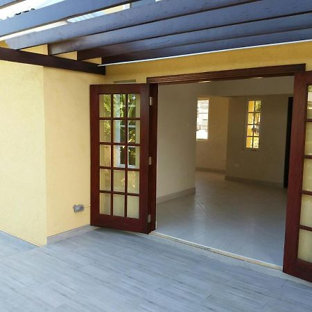 Apartament Caribbean Gem Saint James Zewnętrze zdjęcie